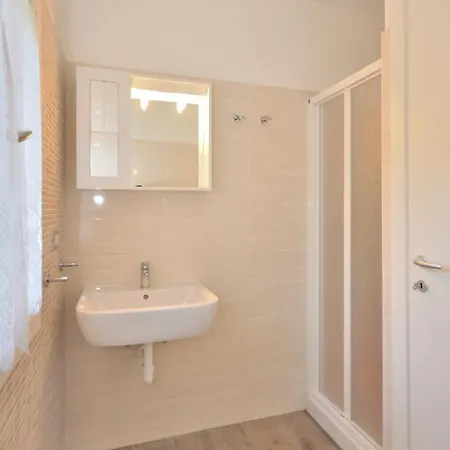 Linde Apartment *